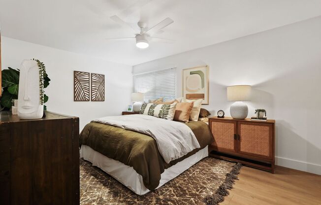 2 beds, 1 bath, 800 sqft, $2,475, Unit Unit 206