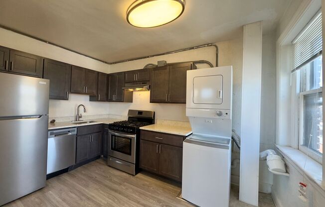 Studio, 1 bath, 350 sqft, $745, Unit 307