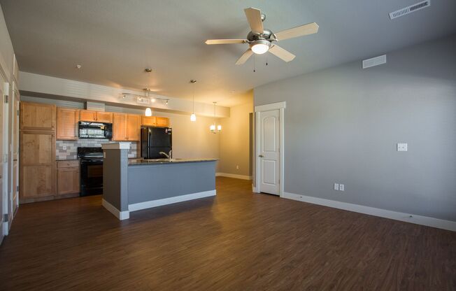 5233 Boardwalk Drive A101