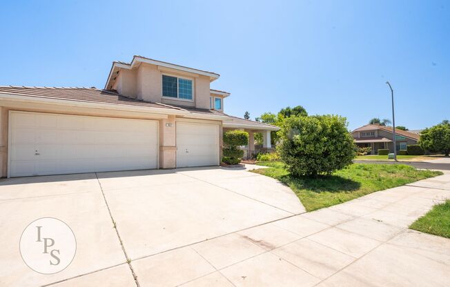 Fresno CUSD Home, 4BR/3BA, Newly Remodeled - Lots of Amenities!