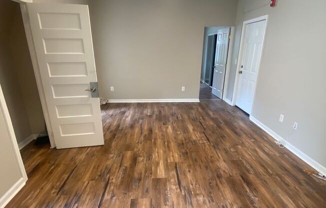 2 beds, 1 bath, $1,350, Unit #302 (8)
