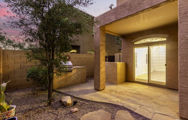 4 beds, 2.5 baths, $2,200, Unit #1171