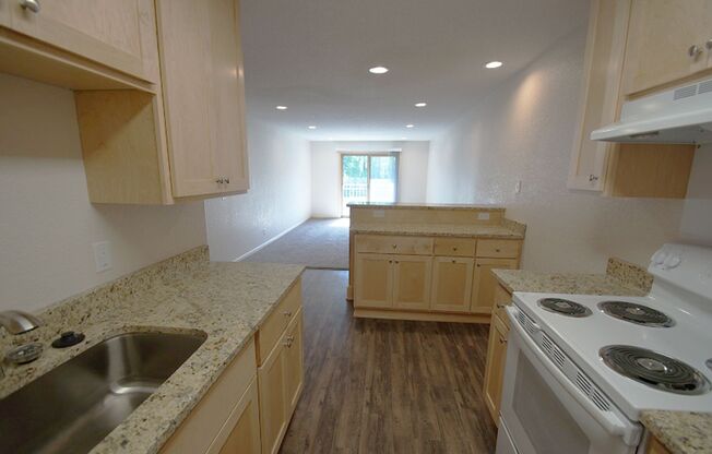 1 bed, 1 bath, 780 sqft, $1,374, Unit 213