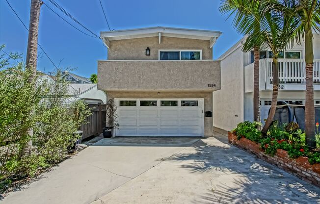 RECENTLY REMODELED, BRIGHT & AIRY 3BR2BA GOLDEN HILLS HOME W/ BRIGHT & OPEN GREAT ROOM LIVING SPACE, 2 BALCONIES & FENCED YARD NEAR THE RB/HB BORDER CLOSE TO SCHOOLS, SHOPPING, RESTAURANTS & JUST 5 MINS TO BEACH!