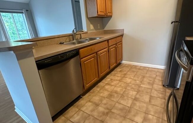 2 beds, 2 baths, $1,800