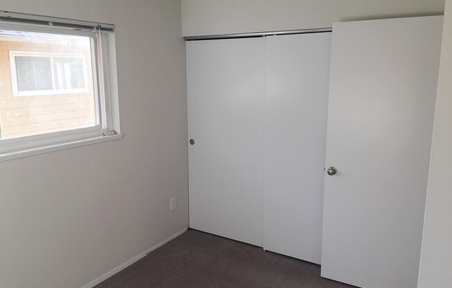 2 beds, 1 bath, $1,595, Unit 3510-3