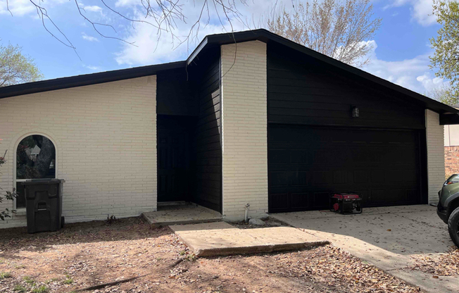2604 CREEKVIEW DR