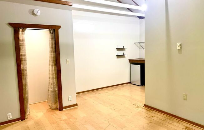 Super Cute Studio on Capitol Highway!