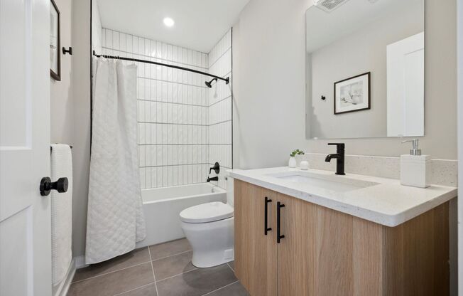 Studio, 1 bath, $1,195, Unit Unit 210