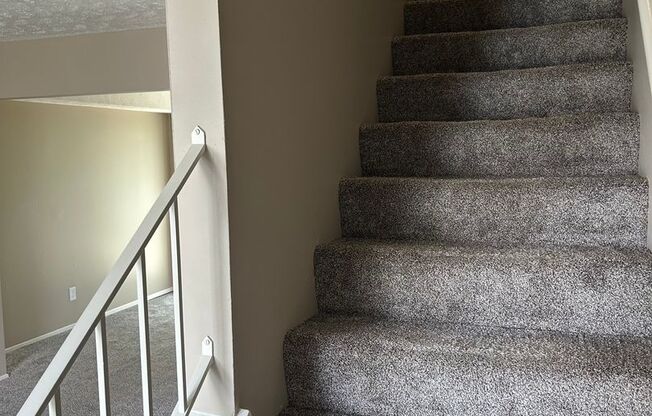 2 beds, 1 bath, 869 sqft, $1,159, Unit 12716S