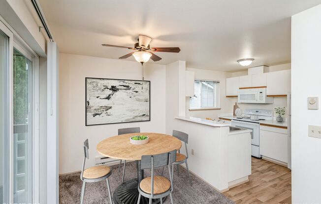Landis Pointe