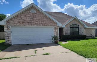 581 GERALDINE LN