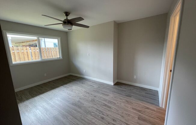 Kaneohe Duplex - Downstairs unit 2 bedrooms, 1.5 bath with 2 parking stalls - Avail now!