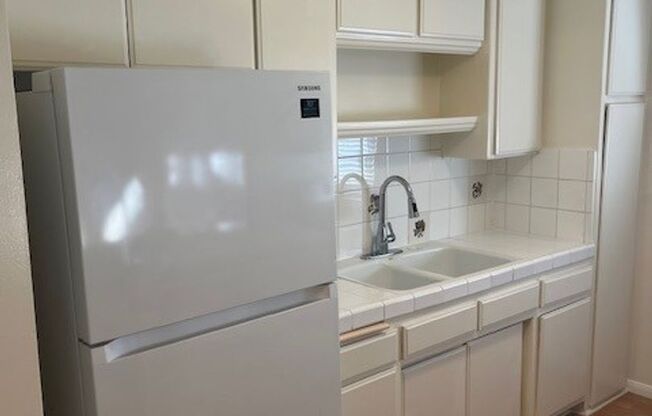 1 bed, 1 bath, $2,095, Unit 2