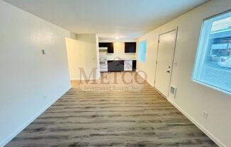 1 bed, 1 bath, 594 sqft, $1,095, Unit C