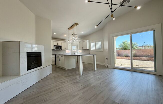 Modern Single Story in Henderson