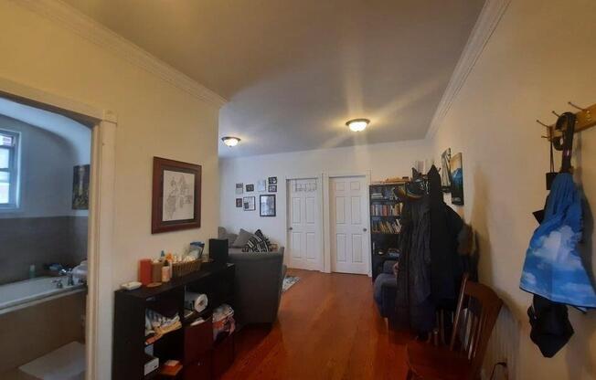 3 beds, 1 bath, $3,600