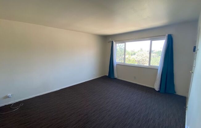 3158 Moorpark Ave