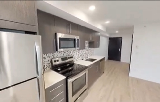 Studio, 1 bath, 306 sqft, $1,192, Unit 709