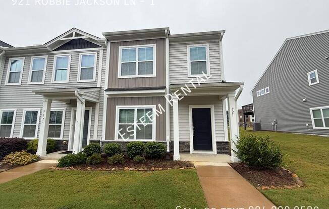 921 ROBBIE JACKSON LN