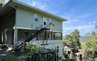 37 SKYVIEW PL