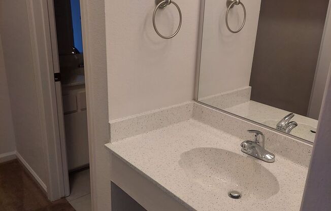 1 bed, 1 bath, 720 sqft, $2,250, Unit 608