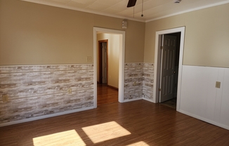 3 beds, 1 bath, 1,300 sqft, $1,900, Unit 1