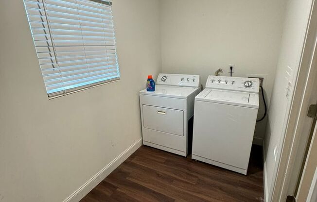 2 beds, 1 bath, $1,800