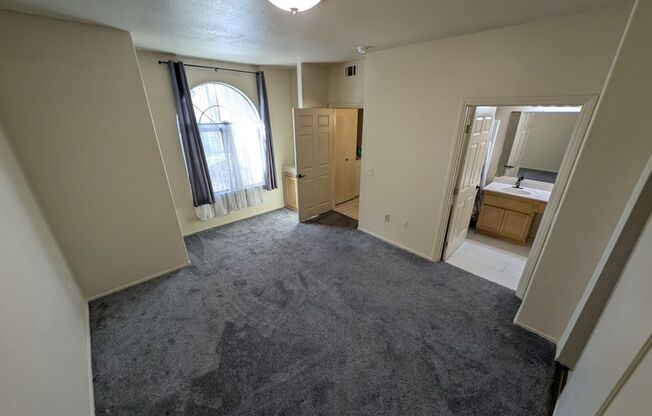 2 beds, 2 baths, $1,600, Unit # 2114