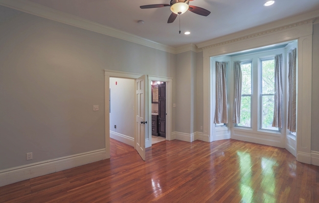 3 beds, 2 baths, 1,500 sqft, $3,950, Unit 2