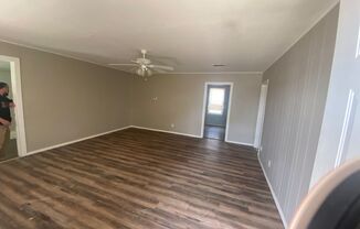 Newly Renovated 3/2 in Wheelock and Monterey