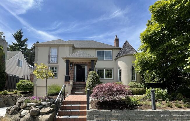 4Bd/2.5Ba Seattle House