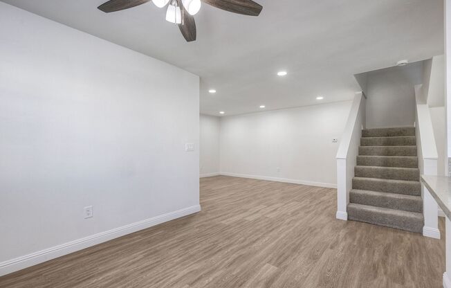 3 beds, 1.5 baths, 1,250 sqft, $2,995