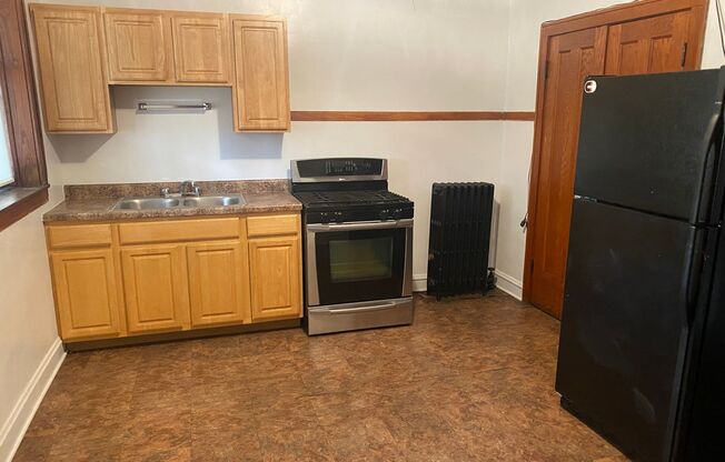 Belmont Cragin Apts Available!