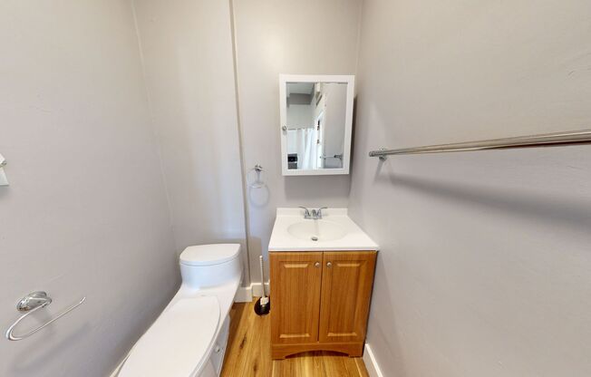 2044-2046 International Blvd