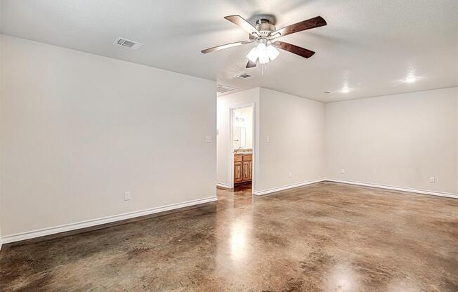 202 Honey Bee Drive