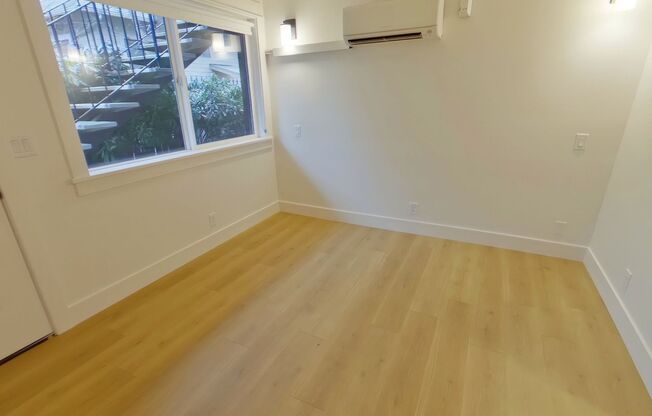 5 beds, 5 baths, $4,875, Unit 685 East 16th Alley