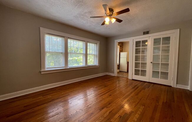 1 bed, 1 bath, 600 sqft, $1,050, Unit 1303-2