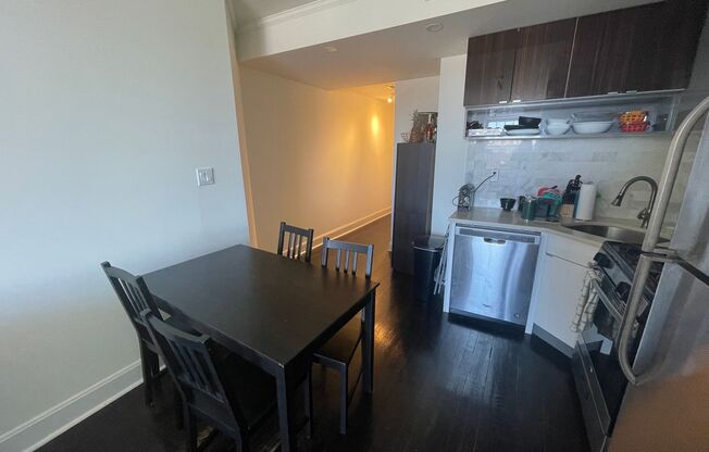 3 beds, 2 baths, 736 sqft, $2,950, Unit 56