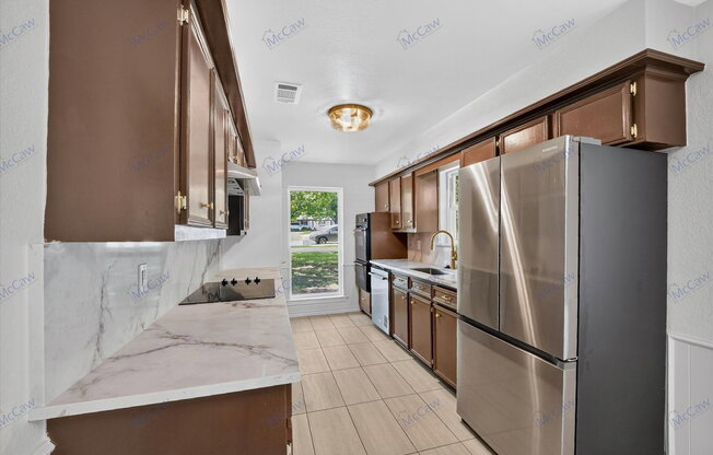 3505 LARKIN LN