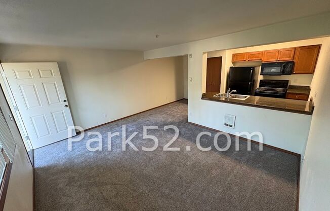 Tacoma 1 Bedroom 2nd Floor Apartment - 630 N Prospect St #17