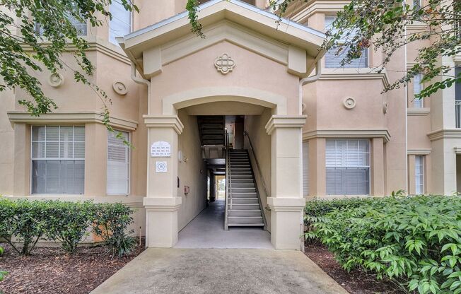 Beautiful 3/2 Condo in Davenport.  Brand new carpet and freshly painted!