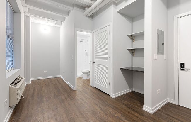 Studio, 1 bath, 172 sqft, $1,475, Unit 105