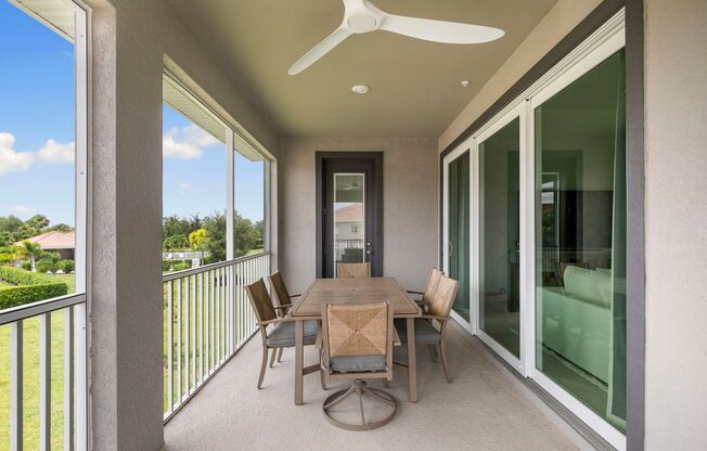 3 beds, 2 baths, $2,950, Unit #201