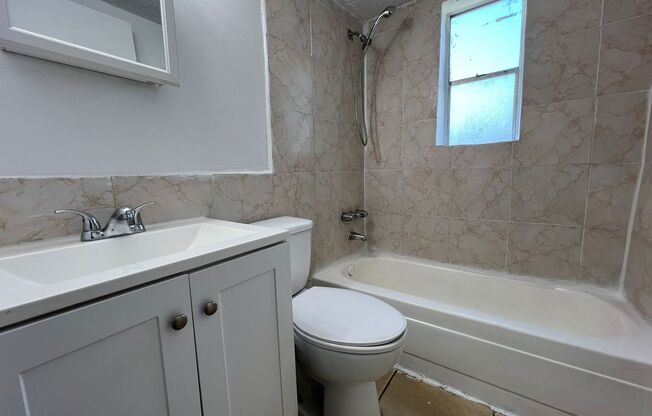 2 beds, 1 bath, 750 sqft, $1,650, Unit 5200-3