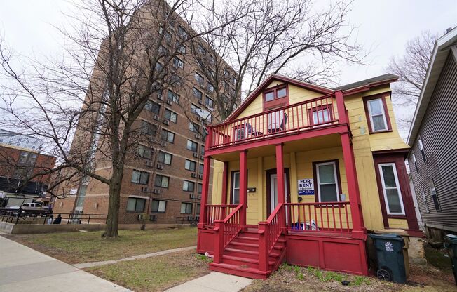 5 Bed HOUSE with 4 Baths on N. Frances St