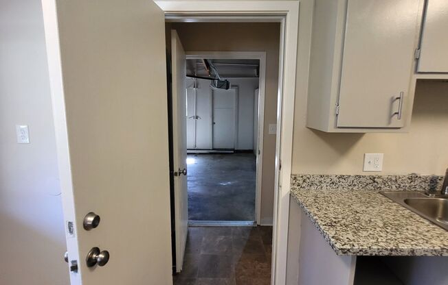 3 beds, 2 baths, 1,500 sqft, $2,200, Unit 4482