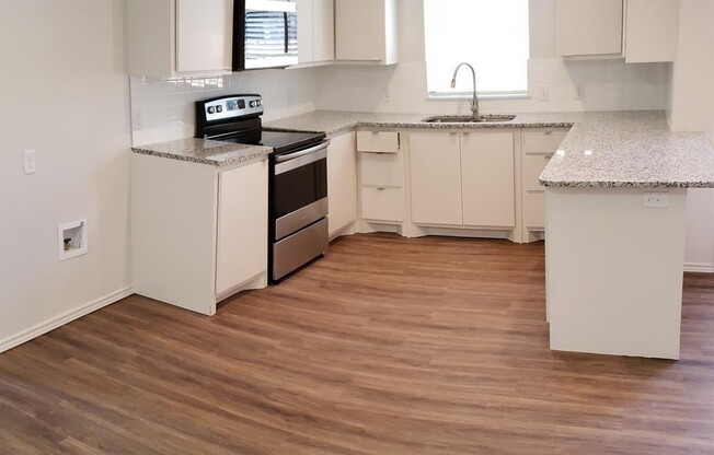 3419 49 ST