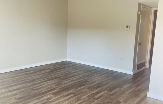 2 beds, 1 bath, 1,076 sqft, $1,295, Unit 3838/Park