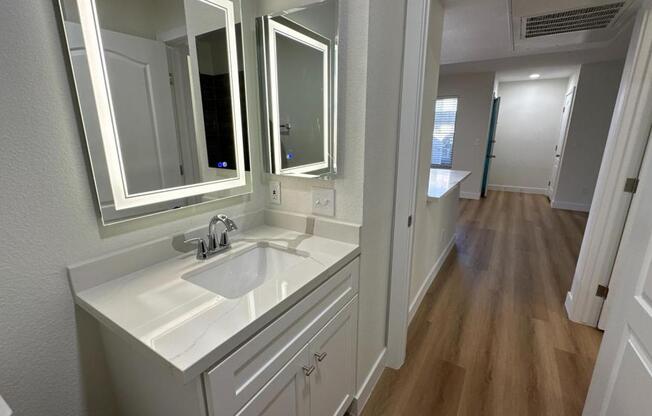 2 beds, 2 baths, 1,002 sqft, $1,500, Unit UNIT 1008